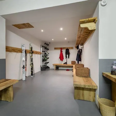 Chalet De Classe Royale Au Coeur De *